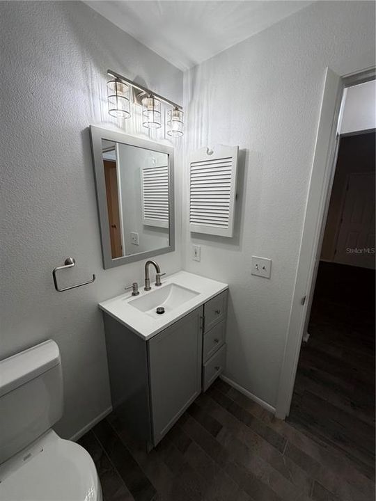 For Rent: $1,200 (1 beds, 1 baths, 648 Square Feet)