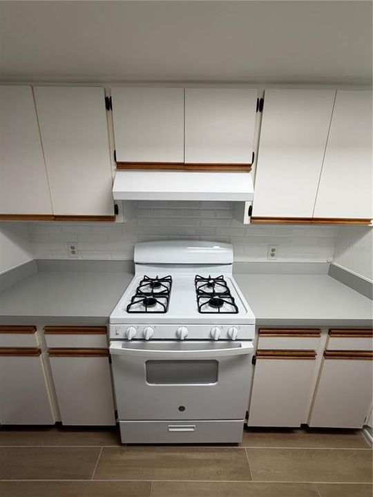 For Rent: $1,200 (1 beds, 1 baths, 648 Square Feet)