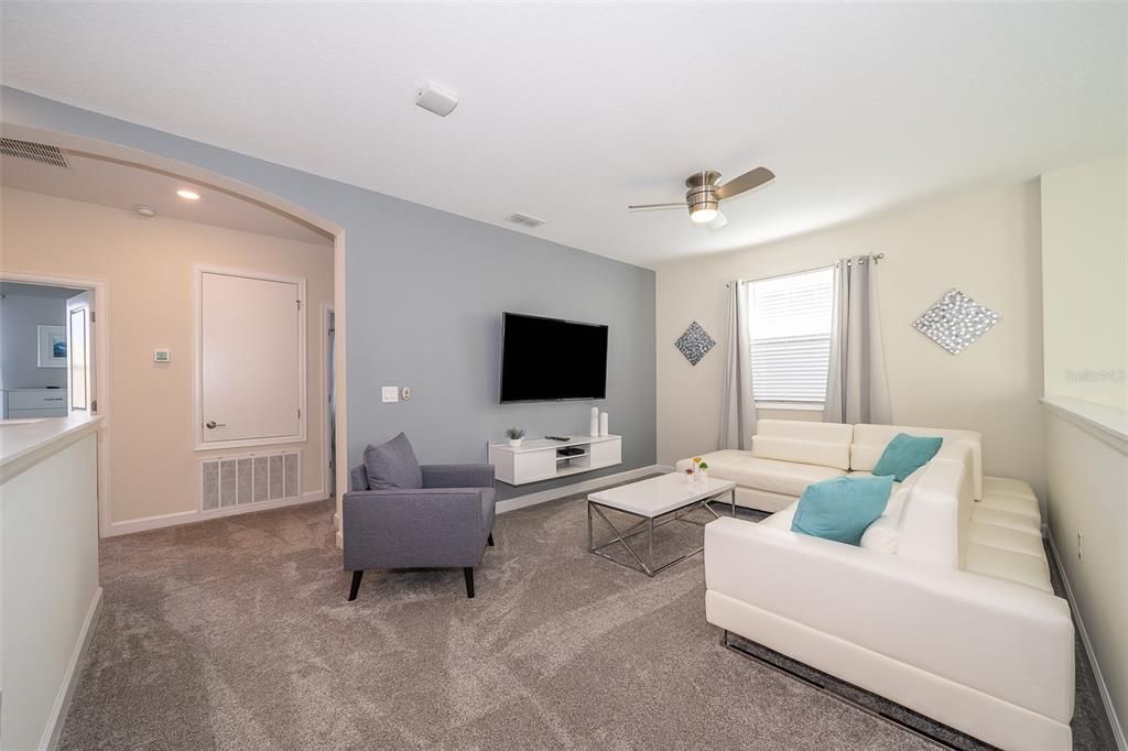For Sale: $619,000 (5 beds, 5 baths, 3292 Square Feet)
