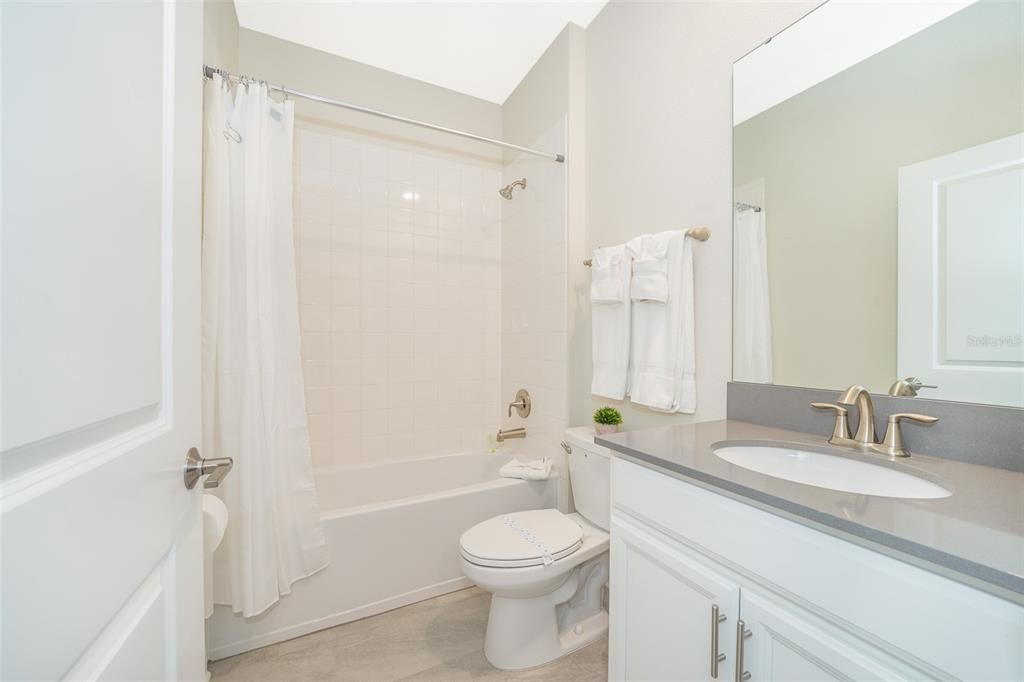 For Sale: $619,000 (5 beds, 5 baths, 3292 Square Feet)