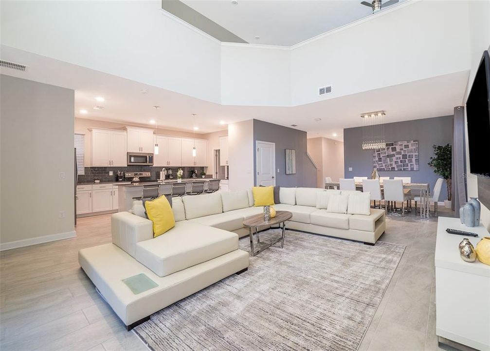 For Sale: $619,000 (5 beds, 5 baths, 3292 Square Feet)