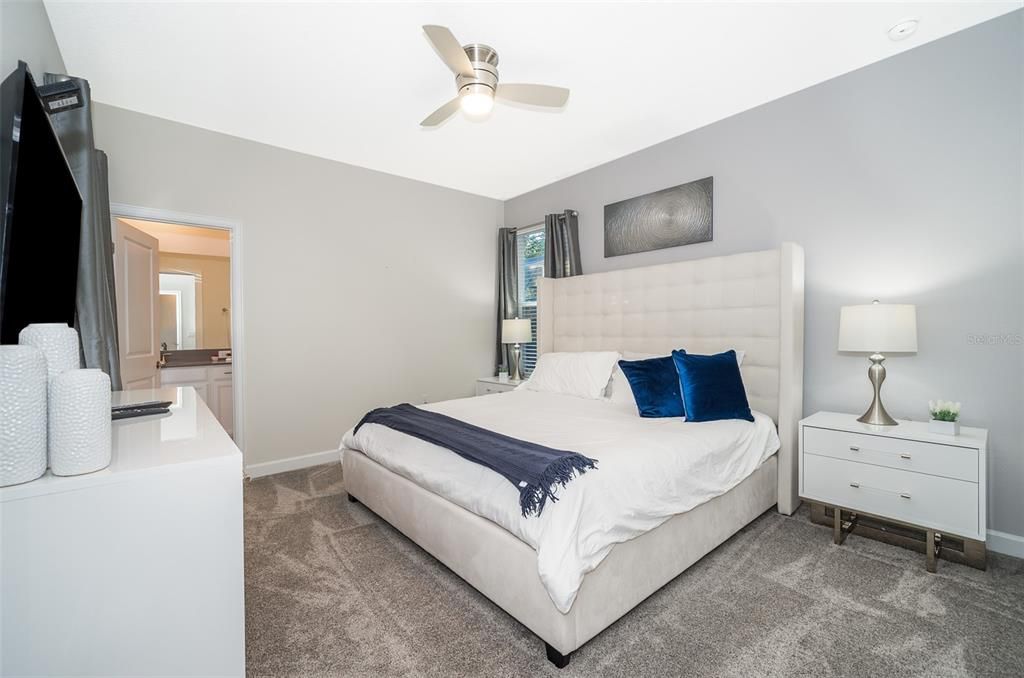 For Sale: $619,000 (5 beds, 5 baths, 3292 Square Feet)