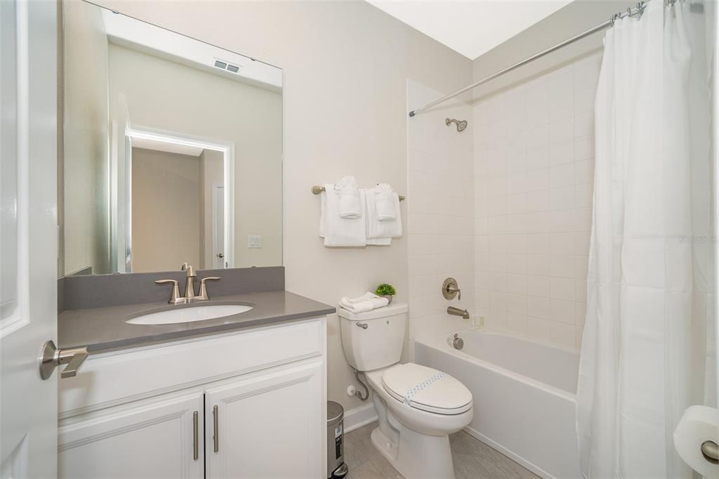 For Sale: $619,000 (5 beds, 5 baths, 3292 Square Feet)