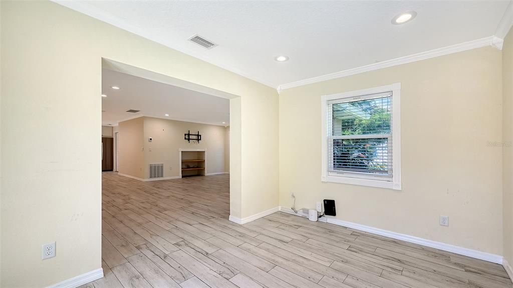 For Sale: $539,999 (2 beds, 2 baths, 1219 Square Feet)