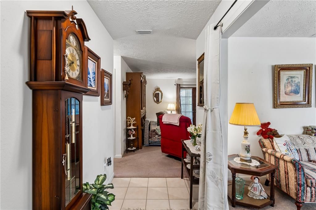 En Venta: $565,000 (3 camas, 2 baños, 1678 Pies cuadrados)