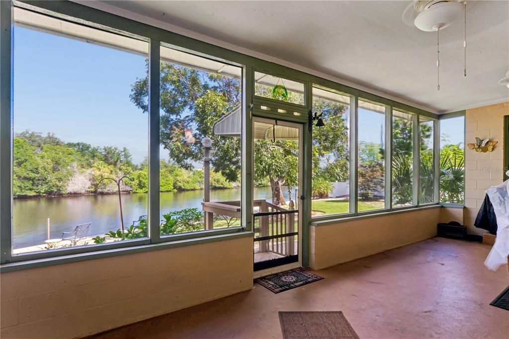 En Venta: $565,000 (3 camas, 2 baños, 1678 Pies cuadrados)