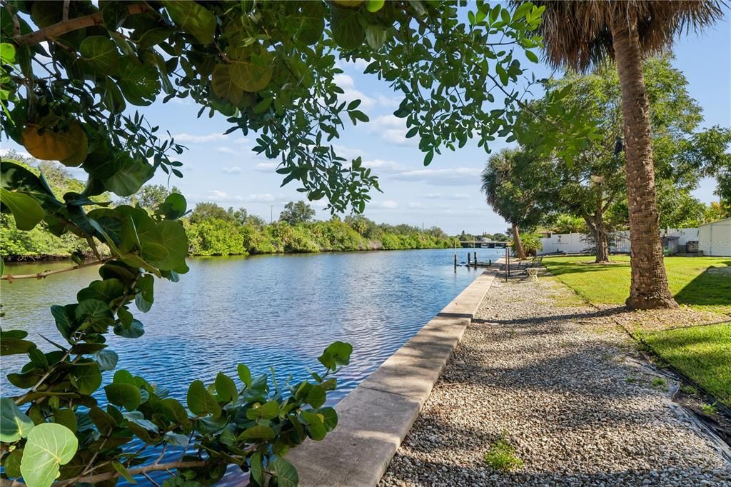 En Venta: $565,000 (3 camas, 2 baños, 1678 Pies cuadrados)