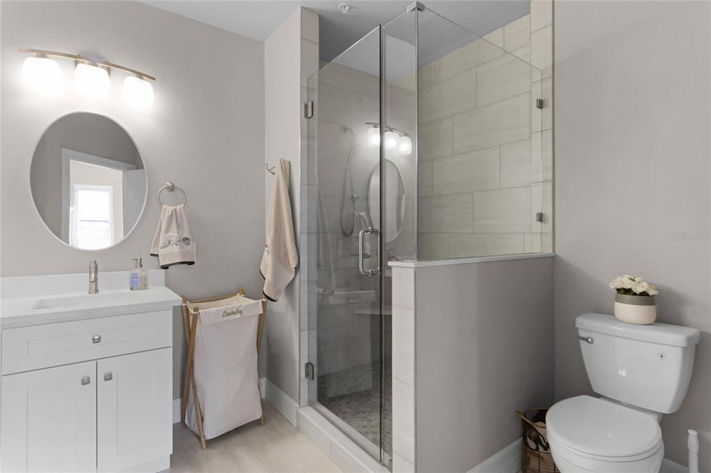 For Sale: $399,000 (1 beds, 1 baths, 1073 Square Feet)