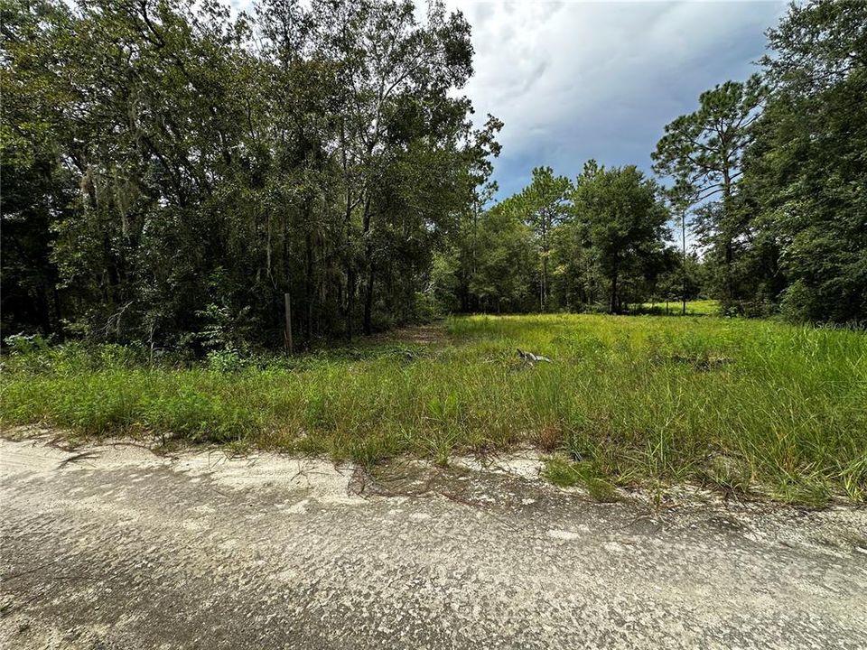 En Venta: $10,000 (0.23 acres)