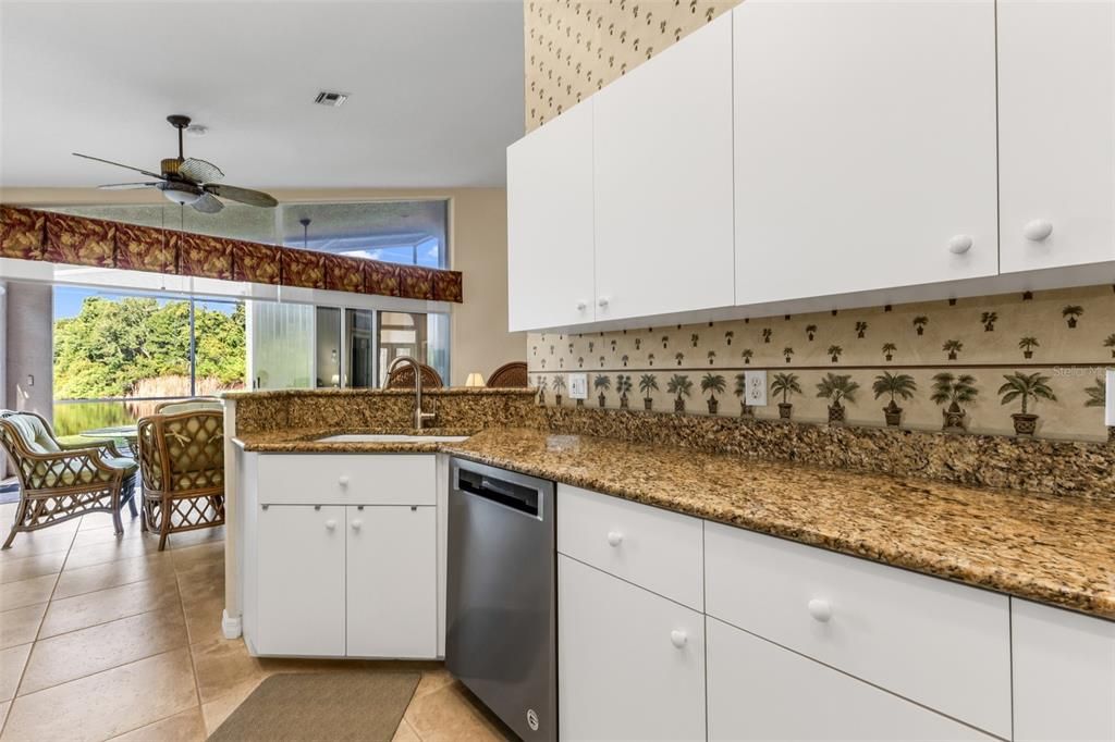 En Venta: $350,000 (2 camas, 2 baños, 1668 Pies cuadrados)