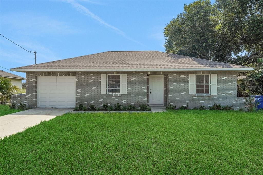 For Sale: $239,000 (3 beds, 1 baths, 1048 Square Feet)
