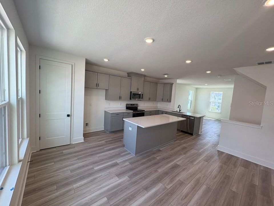 En Renta: $3,300 (4 camas, 3 baños, 1846 Pies cuadrados)