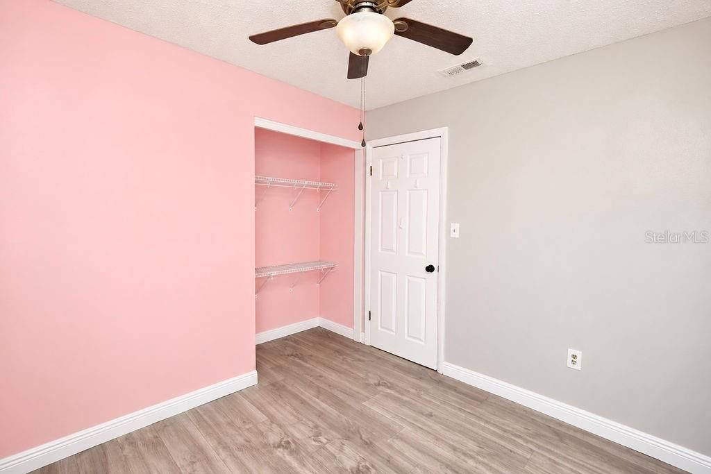 For Sale: $229,900 (3 beds, 1 baths, 1114 Square Feet)