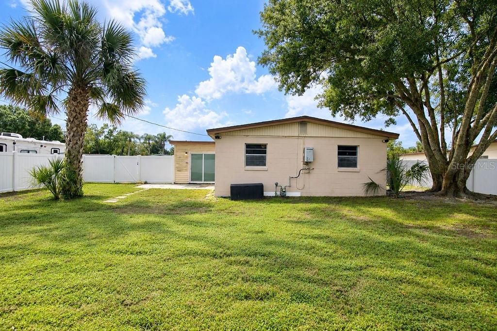 For Sale: $229,900 (3 beds, 1 baths, 1114 Square Feet)