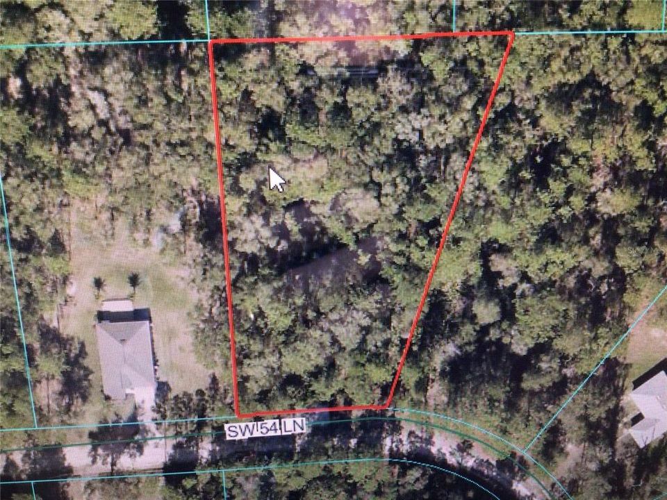 На продажу: $90,000 (1.29 acres)