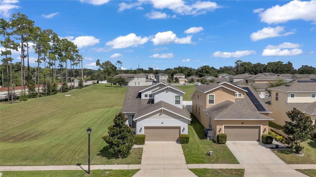 For Sale: $415,000 (3 beds, 2 baths, 1978 Square Feet)