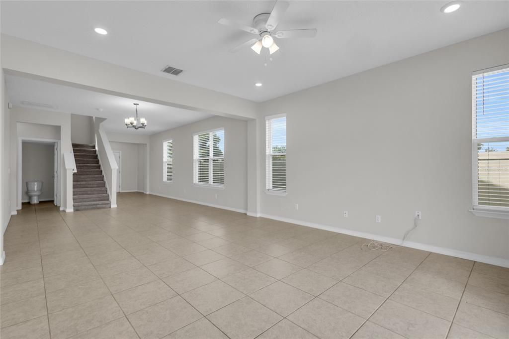 For Sale: $415,000 (3 beds, 2 baths, 1978 Square Feet)