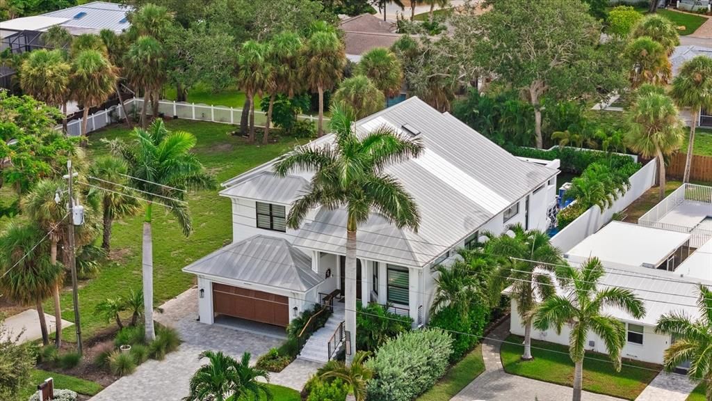 Activo con contrato: $2,500,000 (4 camas, 3 baños, 3082 Pies cuadrados)