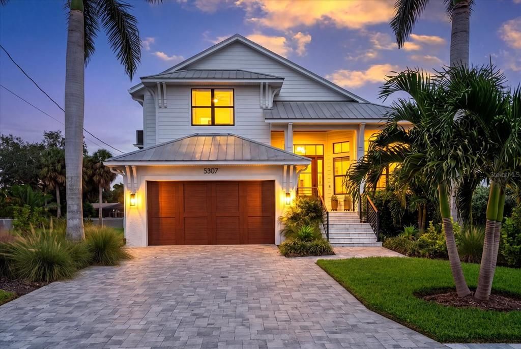 Activo con contrato: $2,500,000 (4 camas, 3 baños, 3082 Pies cuadrados)