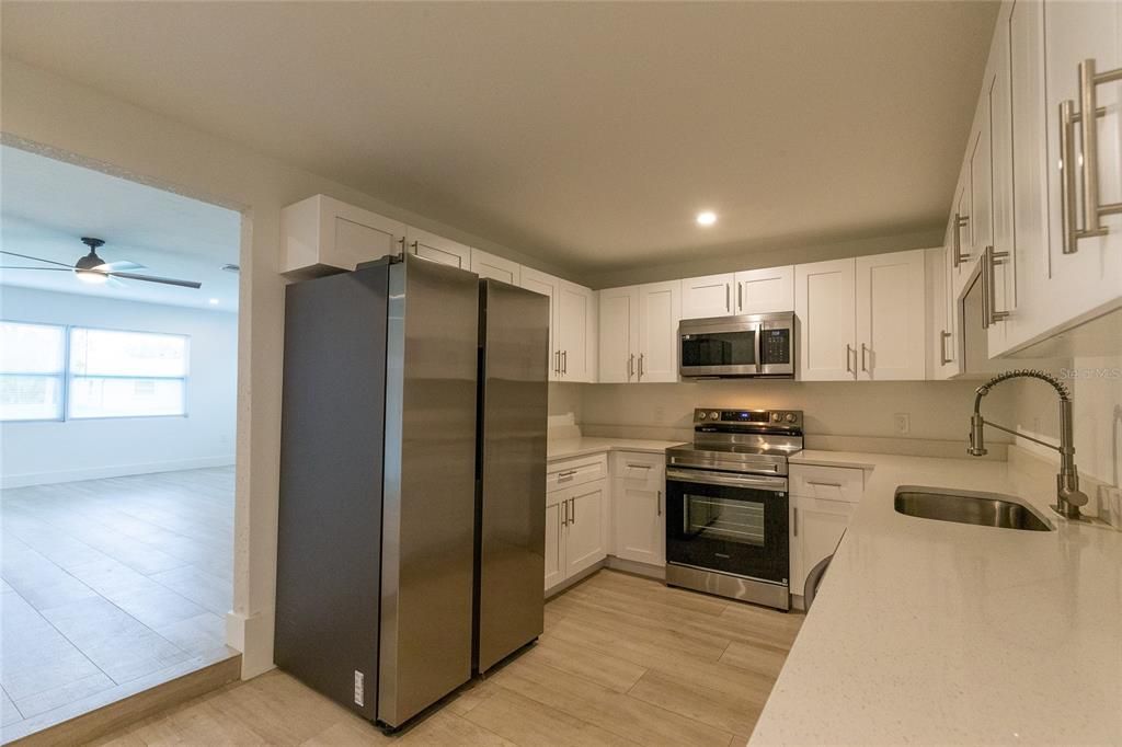 En Venta: $650,000 (3 camas, 2 baños, 1346 Pies cuadrados)