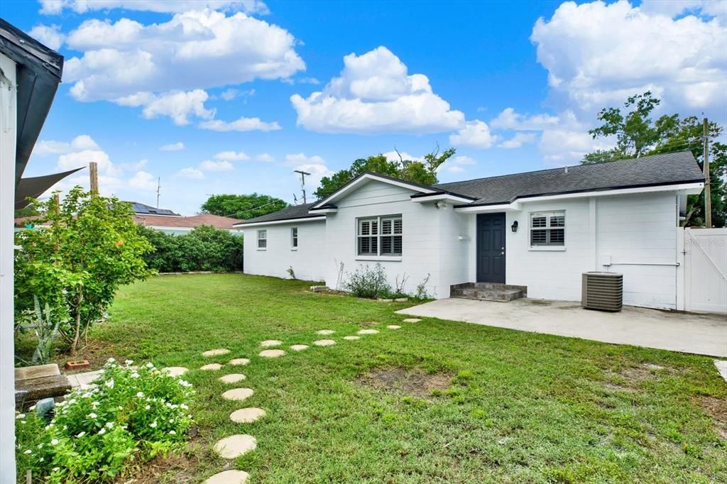For Sale: $499,900 (3 beds, 2 baths, 1492 Square Feet)
