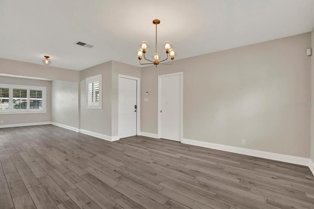 For Sale: $499,900 (3 beds, 2 baths, 1492 Square Feet)