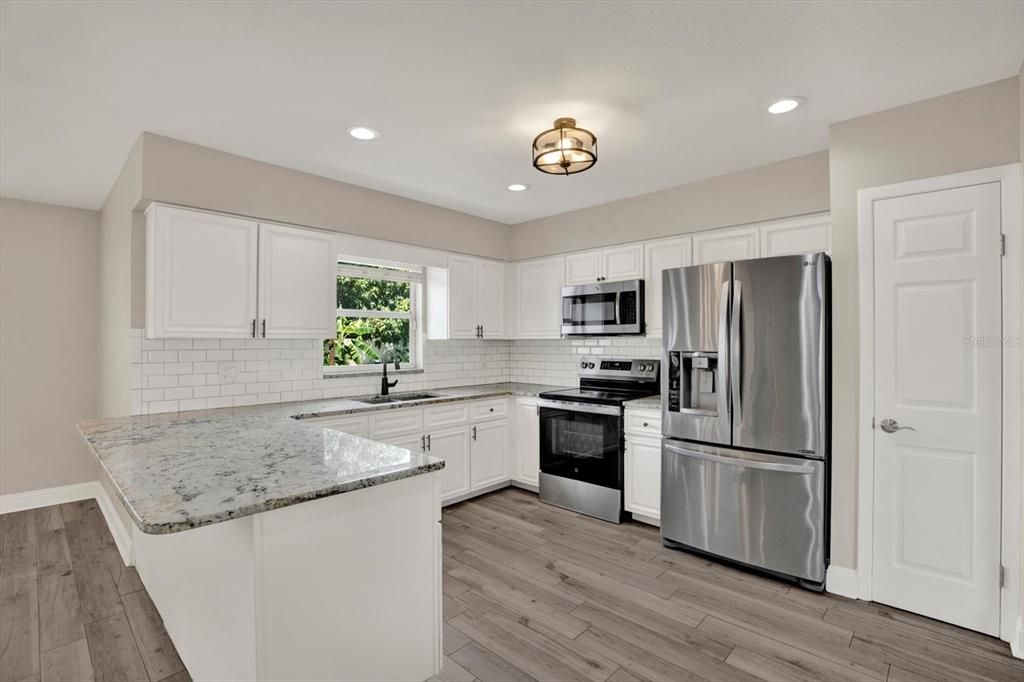 For Sale: $499,900 (3 beds, 2 baths, 1492 Square Feet)