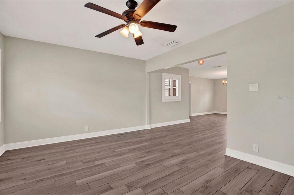 For Sale: $499,900 (3 beds, 2 baths, 1492 Square Feet)
