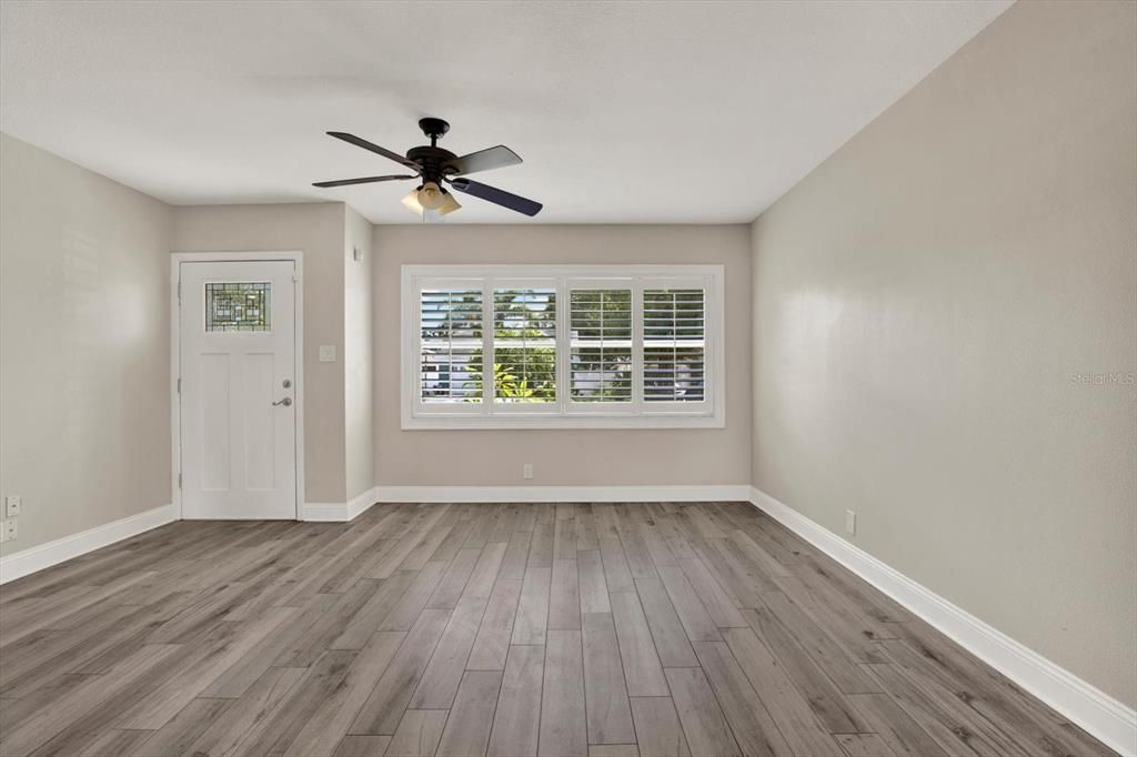 For Sale: $499,900 (3 beds, 2 baths, 1492 Square Feet)