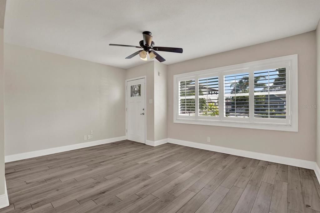For Sale: $499,900 (3 beds, 2 baths, 1492 Square Feet)