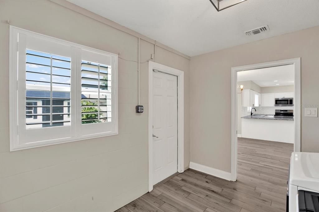 For Sale: $499,900 (3 beds, 2 baths, 1492 Square Feet)