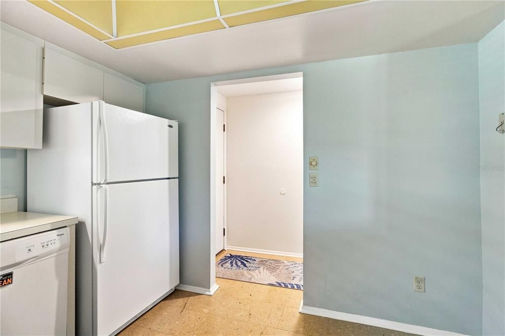 For Sale: $232,000 (2 beds, 2 baths, 1248 Square Feet)