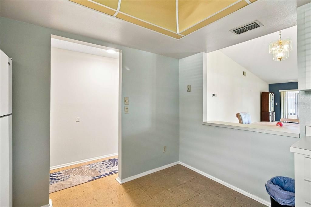 For Sale: $232,000 (2 beds, 2 baths, 1248 Square Feet)