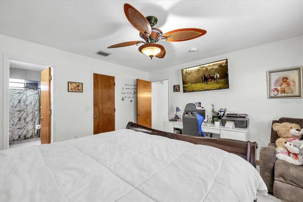 For Sale: $485,000 (3 beds, 2 baths, 1719 Square Feet)