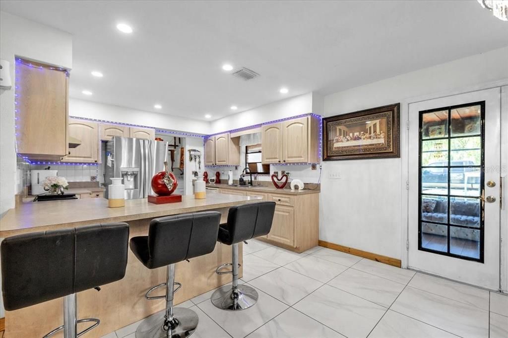 For Sale: $485,000 (3 beds, 2 baths, 1719 Square Feet)