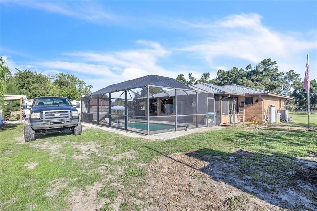 For Sale: $485,000 (3 beds, 2 baths, 1719 Square Feet)