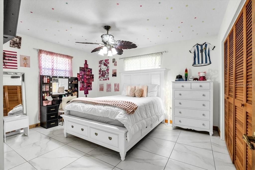 For Sale: $485,000 (3 beds, 2 baths, 1719 Square Feet)