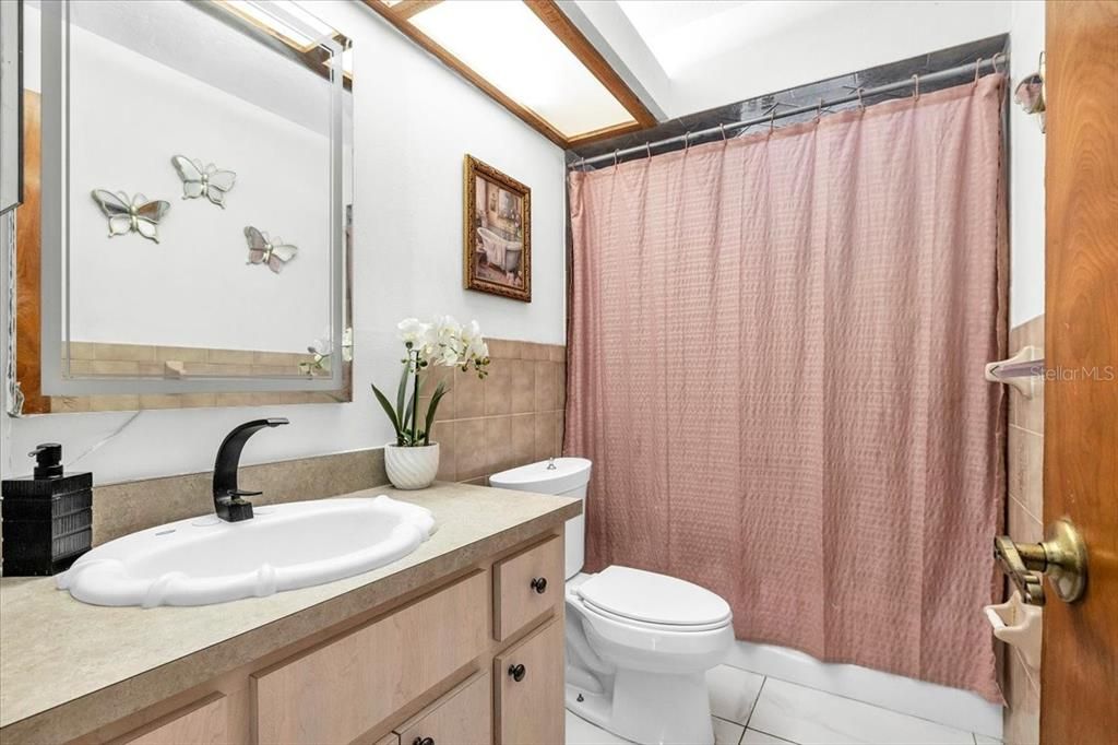 For Sale: $485,000 (3 beds, 2 baths, 1719 Square Feet)