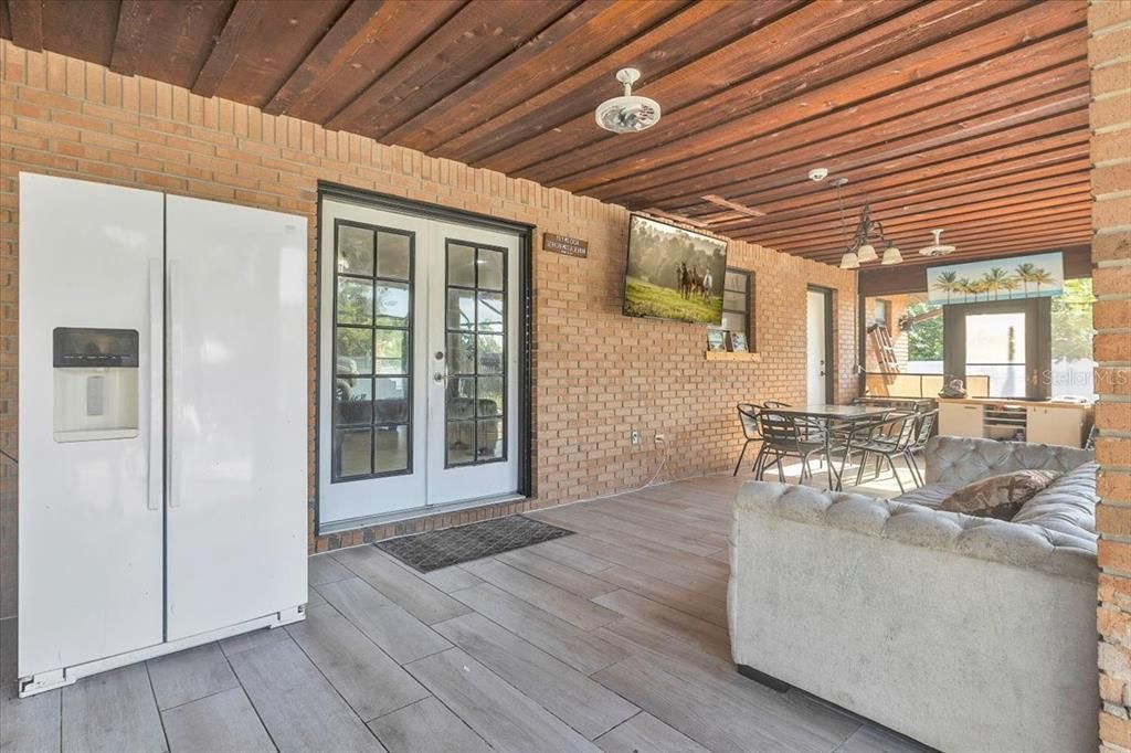 For Sale: $485,000 (3 beds, 2 baths, 1719 Square Feet)