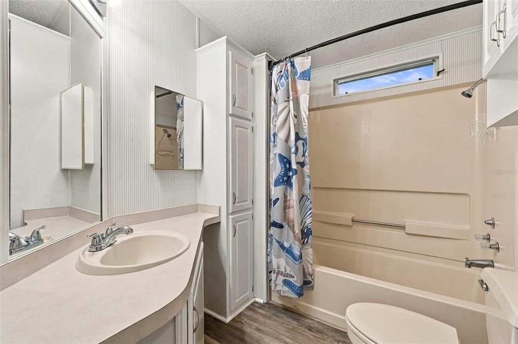En Venta: $159,900 (2 camas, 2 baños, 1056 Pies cuadrados)
