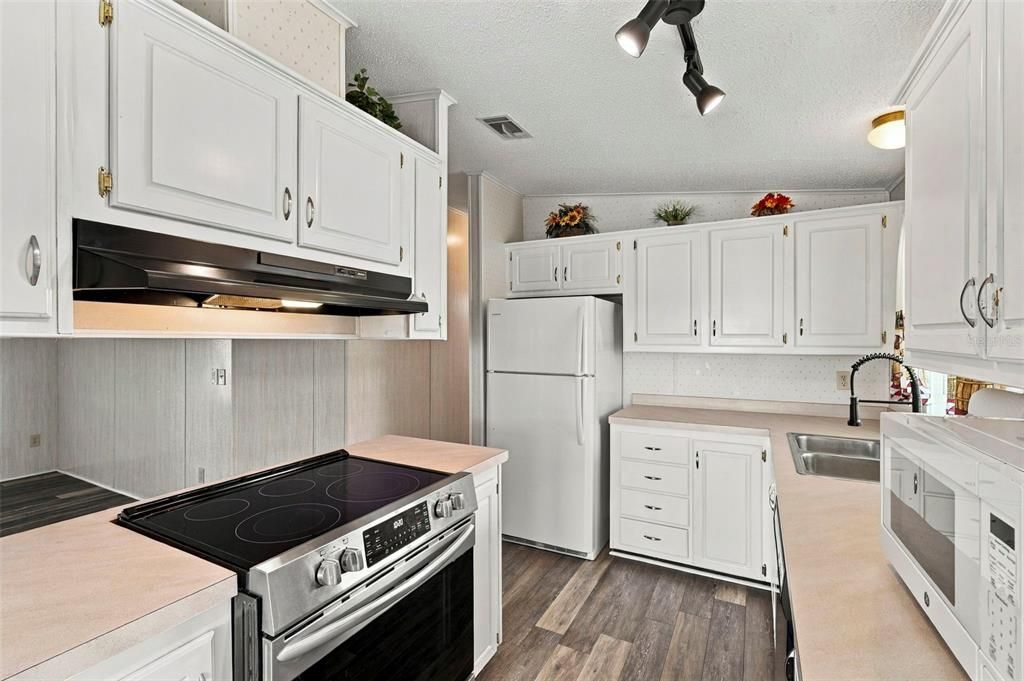 En Venta: $159,900 (2 camas, 2 baños, 1056 Pies cuadrados)