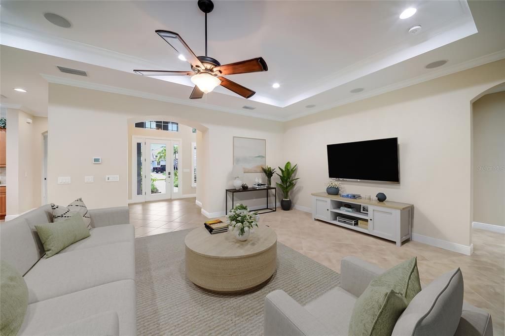 En Venta: $865,000 (3 camas, 3 baños, 2725 Pies cuadrados)