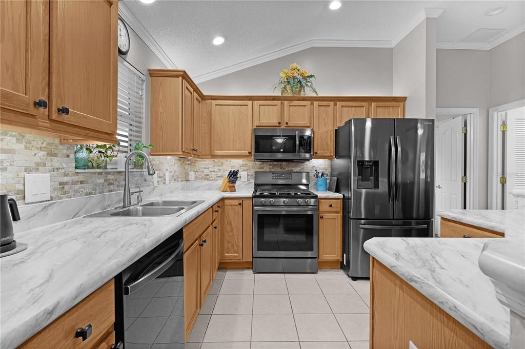 En Venta: $425,000 (3 camas, 2 baños, 1590 Pies cuadrados)