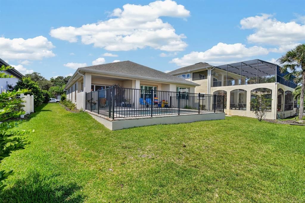 En Venta: $999,000 (3 camas, 3 baños, 2620 Pies cuadrados)