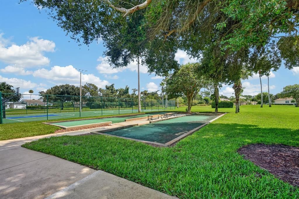 En Venta: $999,000 (3 camas, 3 baños, 2620 Pies cuadrados)