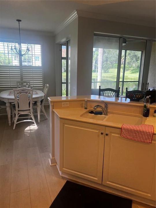 En Venta: $435,000 (3 camas, 2 baños, 1621 Pies cuadrados)