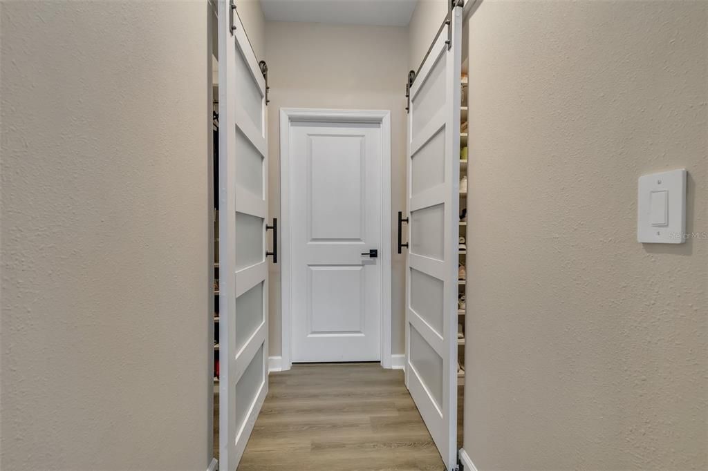En Venta: $789,000 (4 camas, 3 baños, 2872 Pies cuadrados)