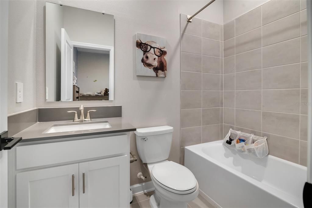 En Venta: $789,000 (4 camas, 3 baños, 2872 Pies cuadrados)