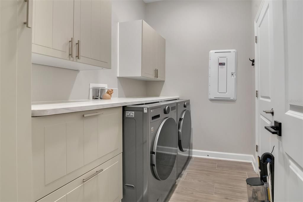 En Venta: $789,000 (4 camas, 3 baños, 2872 Pies cuadrados)