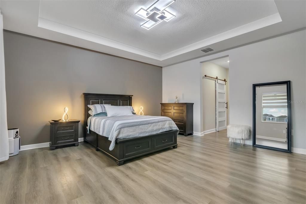 En Venta: $789,000 (4 camas, 3 baños, 2872 Pies cuadrados)